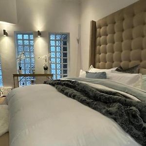 Deluxe Double or Twin Room Pool View